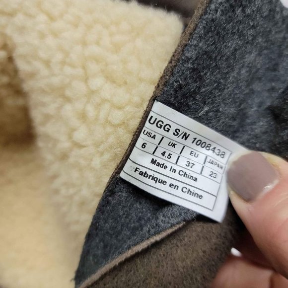 UGG 'Elsa' Waterproof Boot - size 6 - Picture 7 of 7